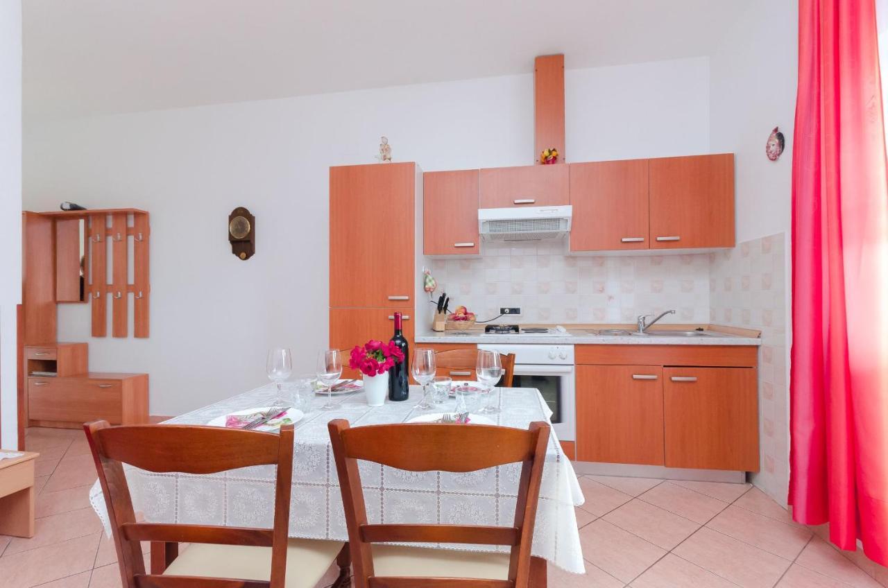 Apartments Branka Мощеничка-Драга Экстерьер фото