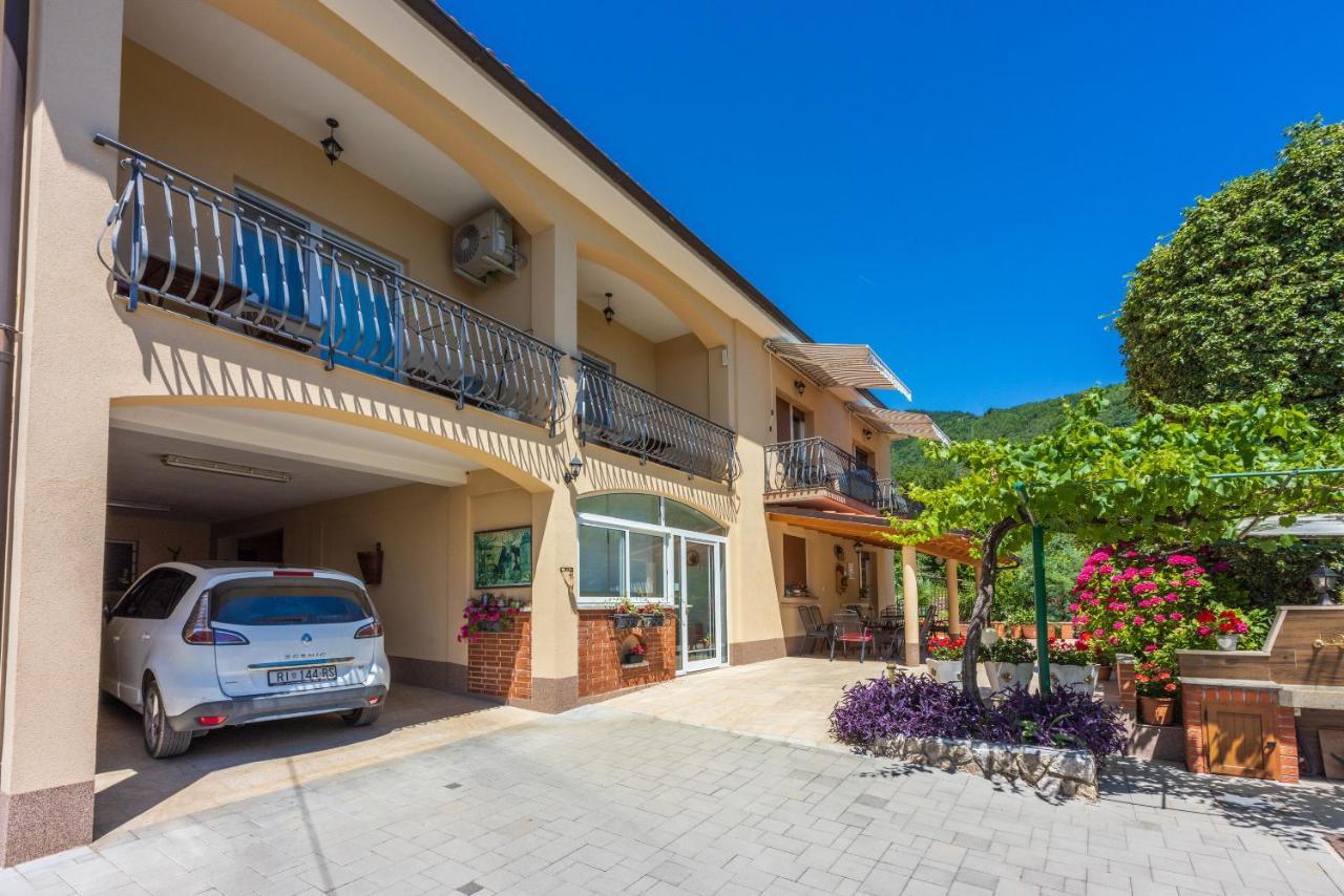 Apartments Branka Мощеничка-Драга Экстерьер фото