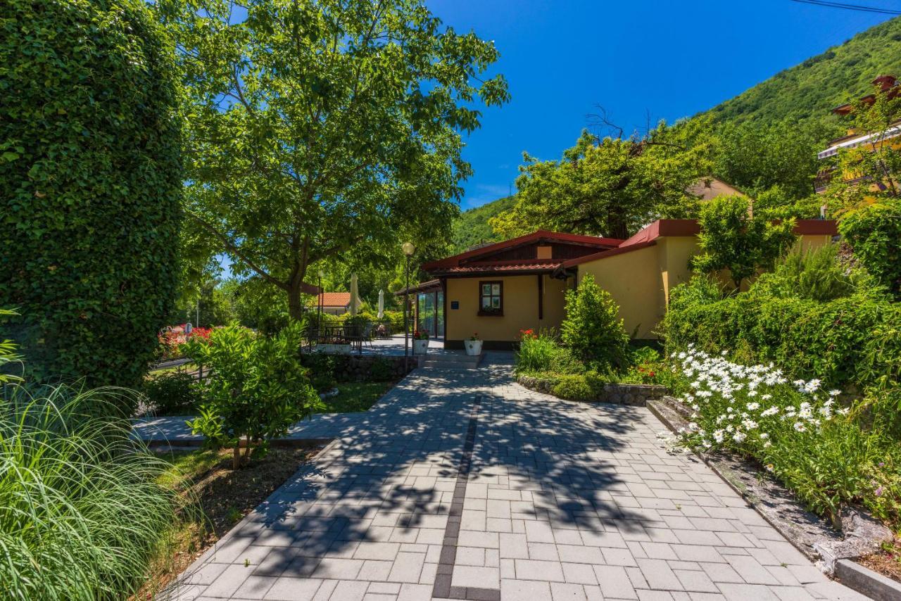 Apartments Branka Мощеничка-Драга Экстерьер фото