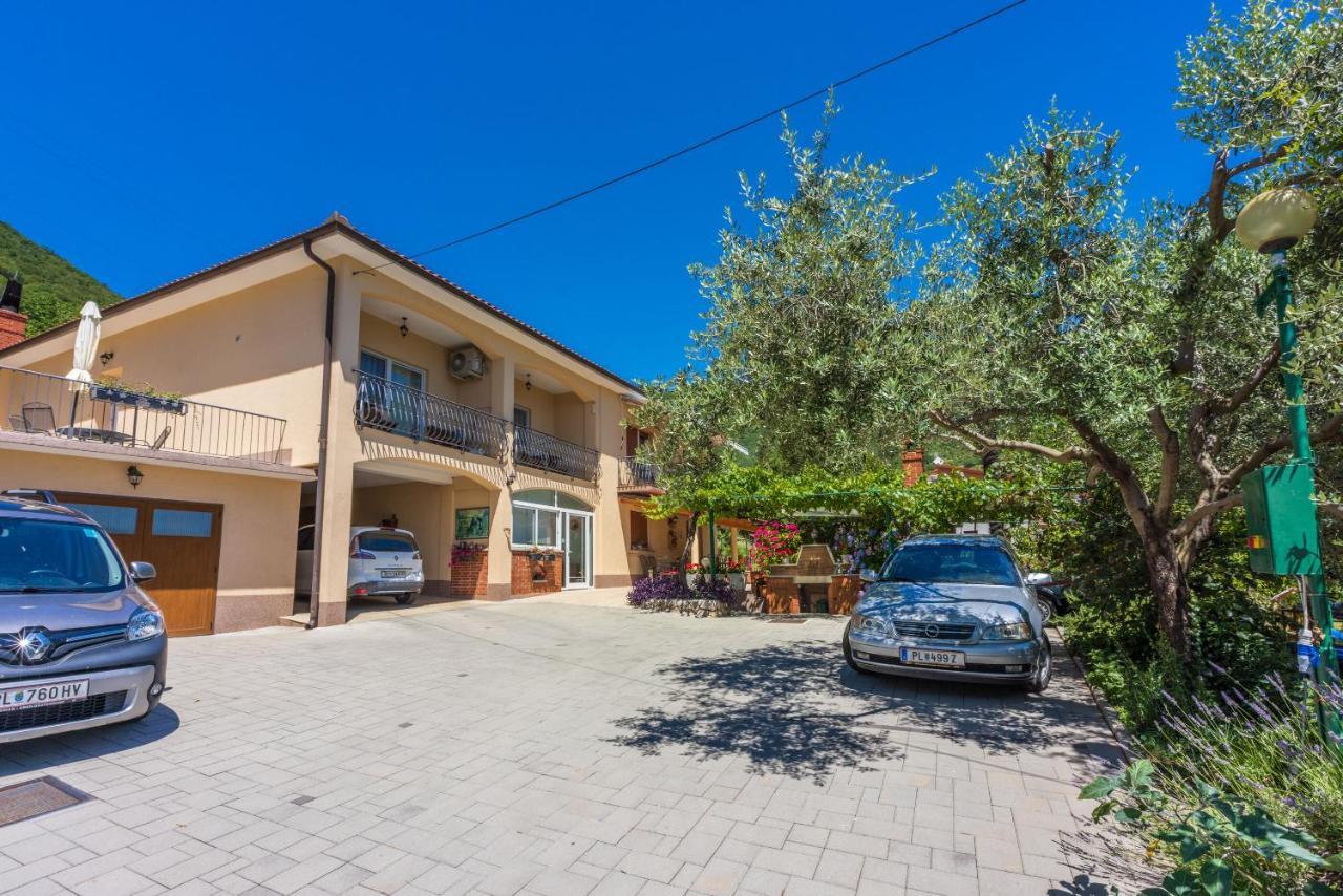Apartments Branka Мощеничка-Драга Экстерьер фото